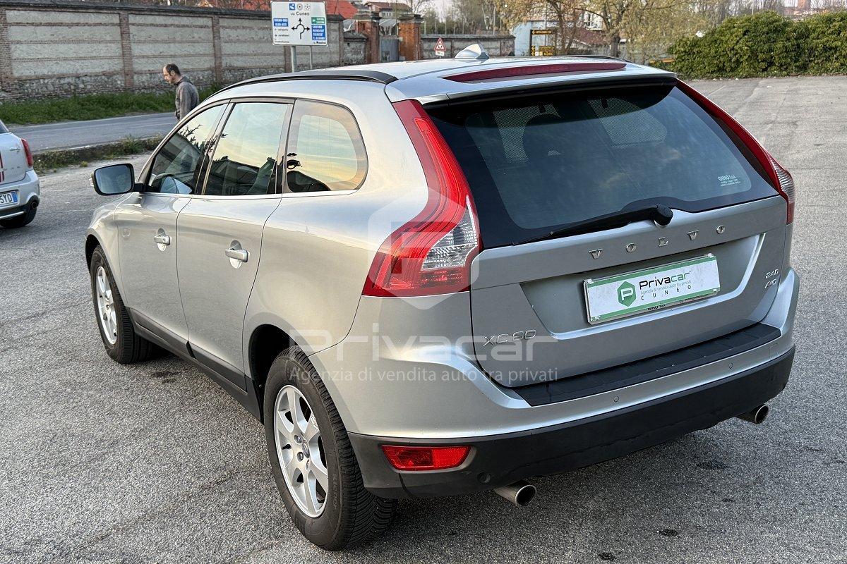 VOLVO XC60 2.4 D 163 CV AWD Geartronic Momentum