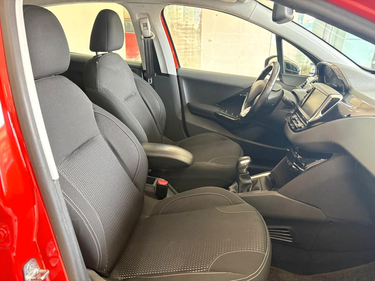 Peugeot 208 PureTech 82 5porte GPL Allure