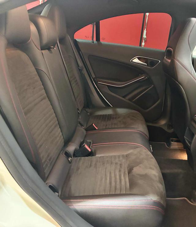 MERCEDES-BENZ CLA 200 d 4Matic Automatic Premium * TAGLIANDI MERCEDES *