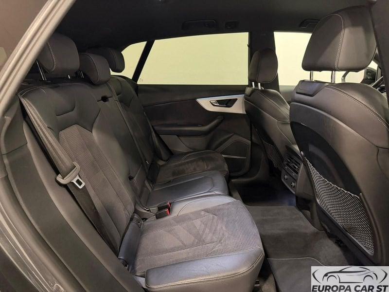 Audi Q8 50 TDI 286cv quattro tiptronic S-line edition