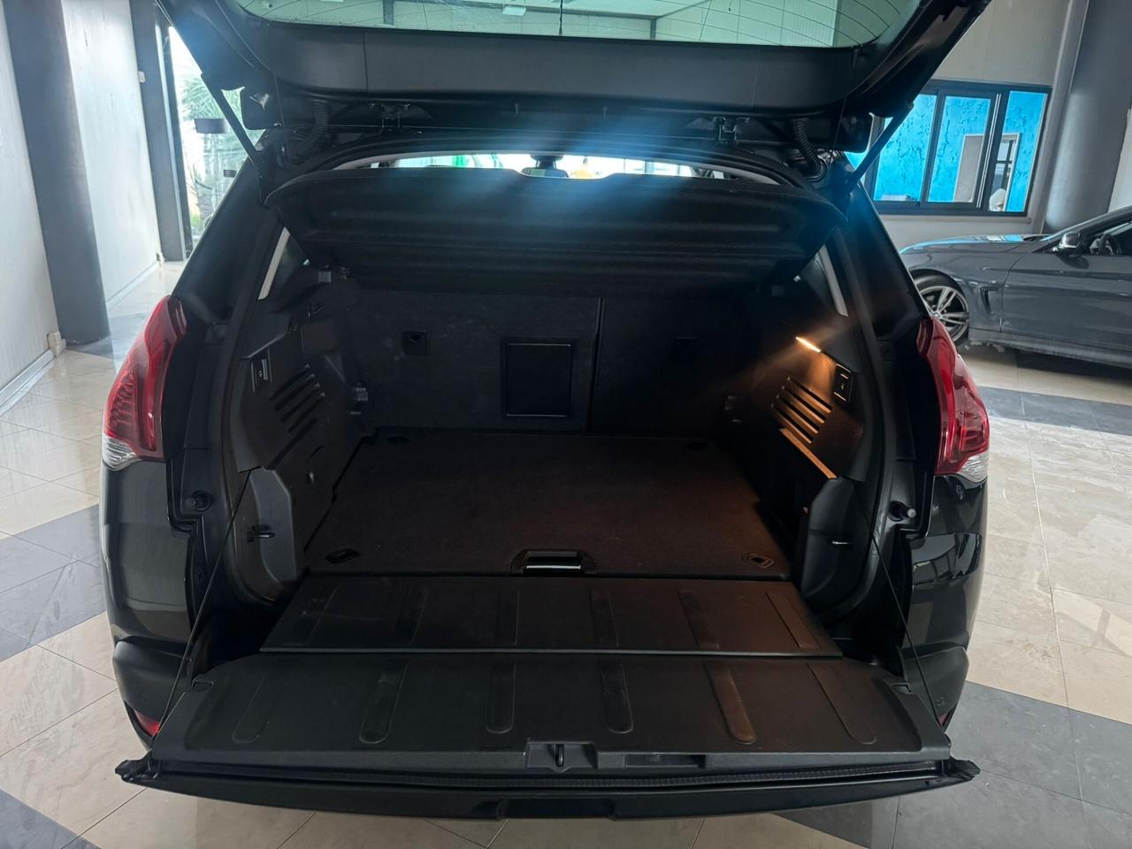 Peugeot 3008 1.6 HDi 115CV Business Cinghia e frizione nuove
