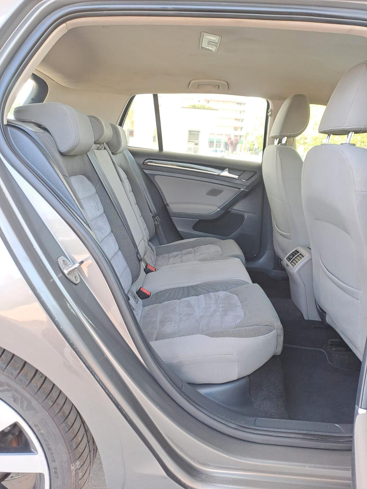 Volkswagen Golf 1.6 TDI 5p. Highline BlueMotion Technology