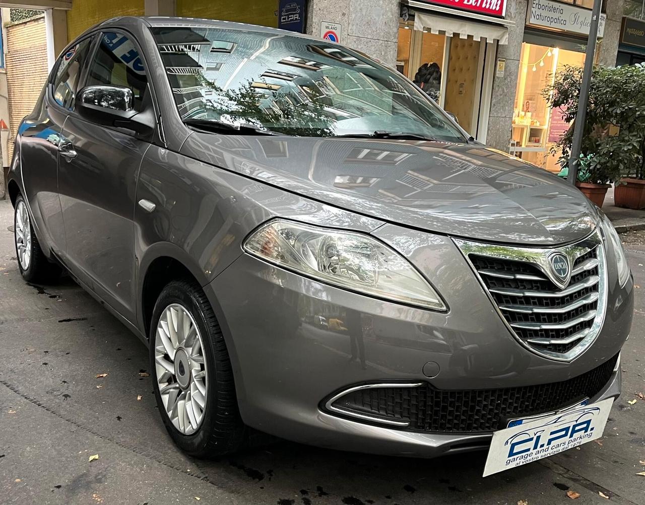 Lancia Ypsilon 1.2 69 CV 5 porte GPL Ecochic Gold