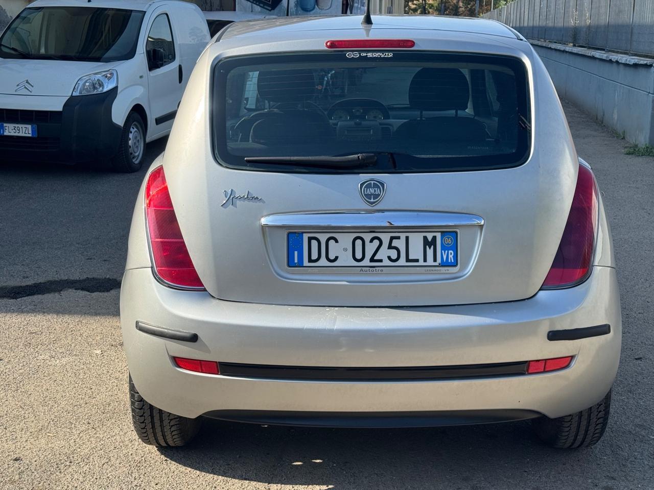 Lancia Ypsilon 1.2 Argento