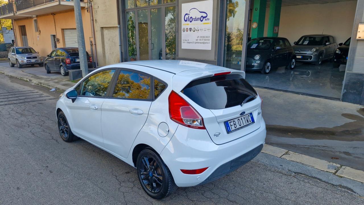 Ford Fiesta 1.5 TDCi 95CV 5 porte Black& White Edition