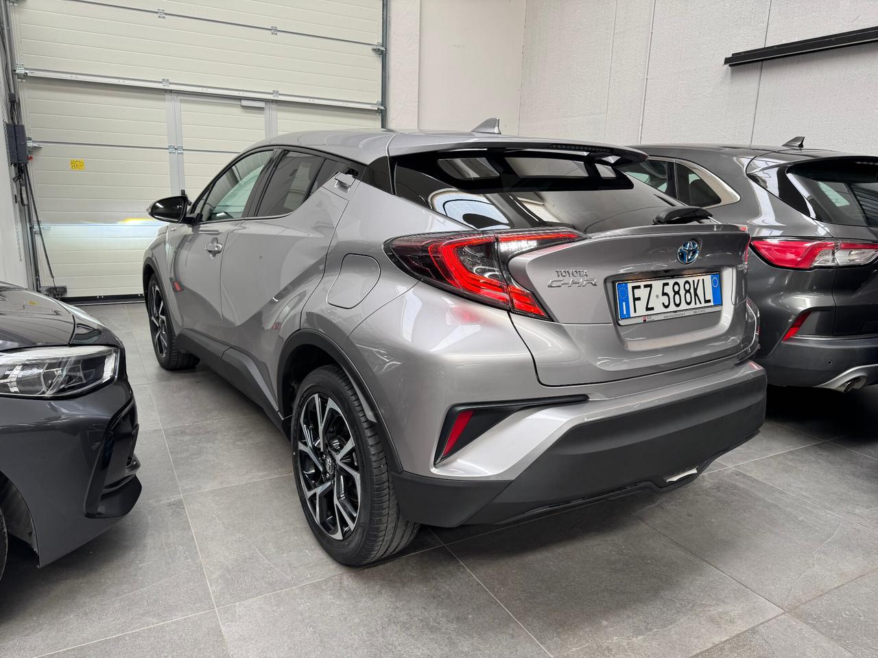 Toyota C-HR 1.8 Hybrid E-CVT Trend