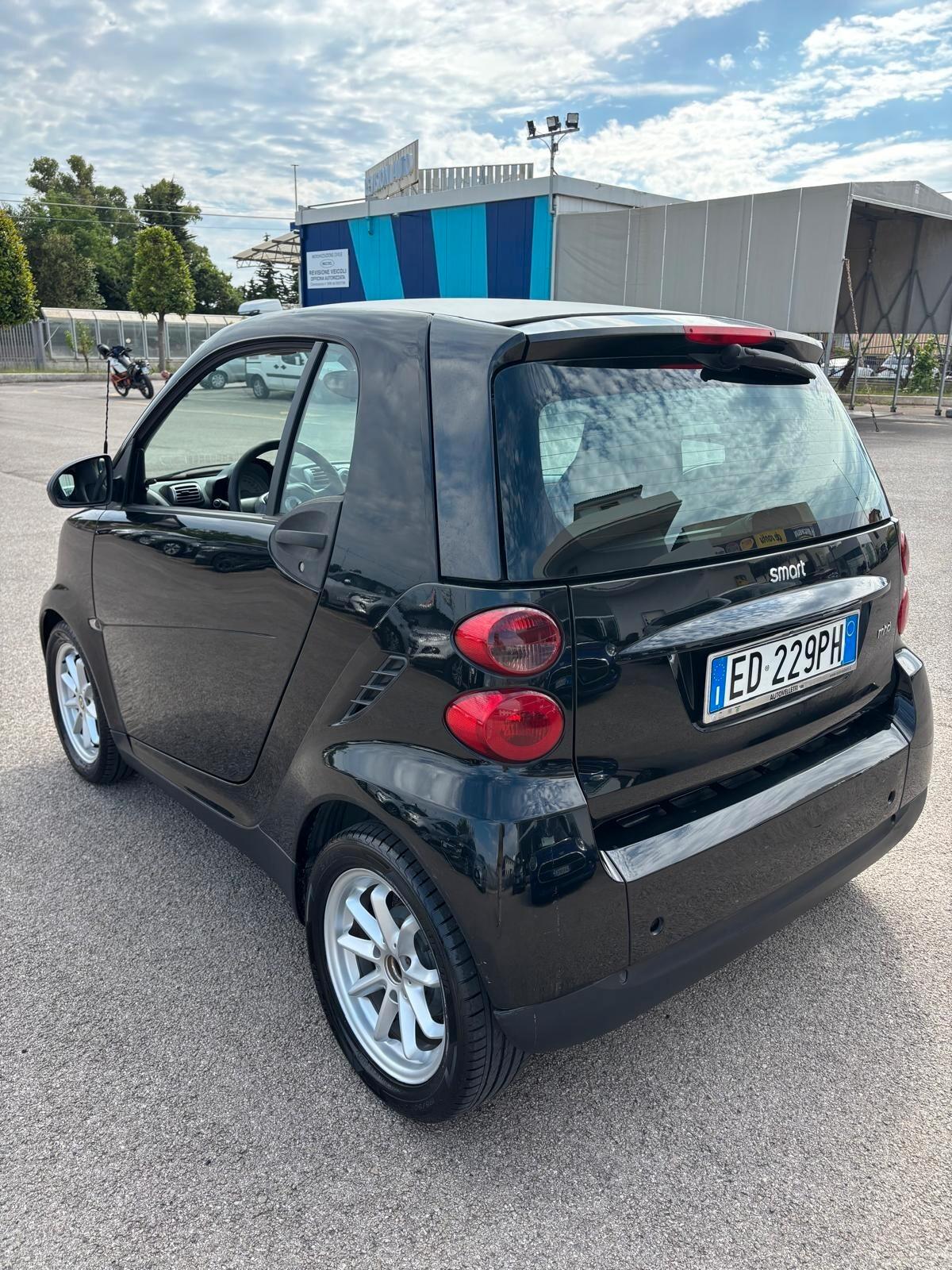 Smart ForTwo 1000 52 kW MHD coupé pure