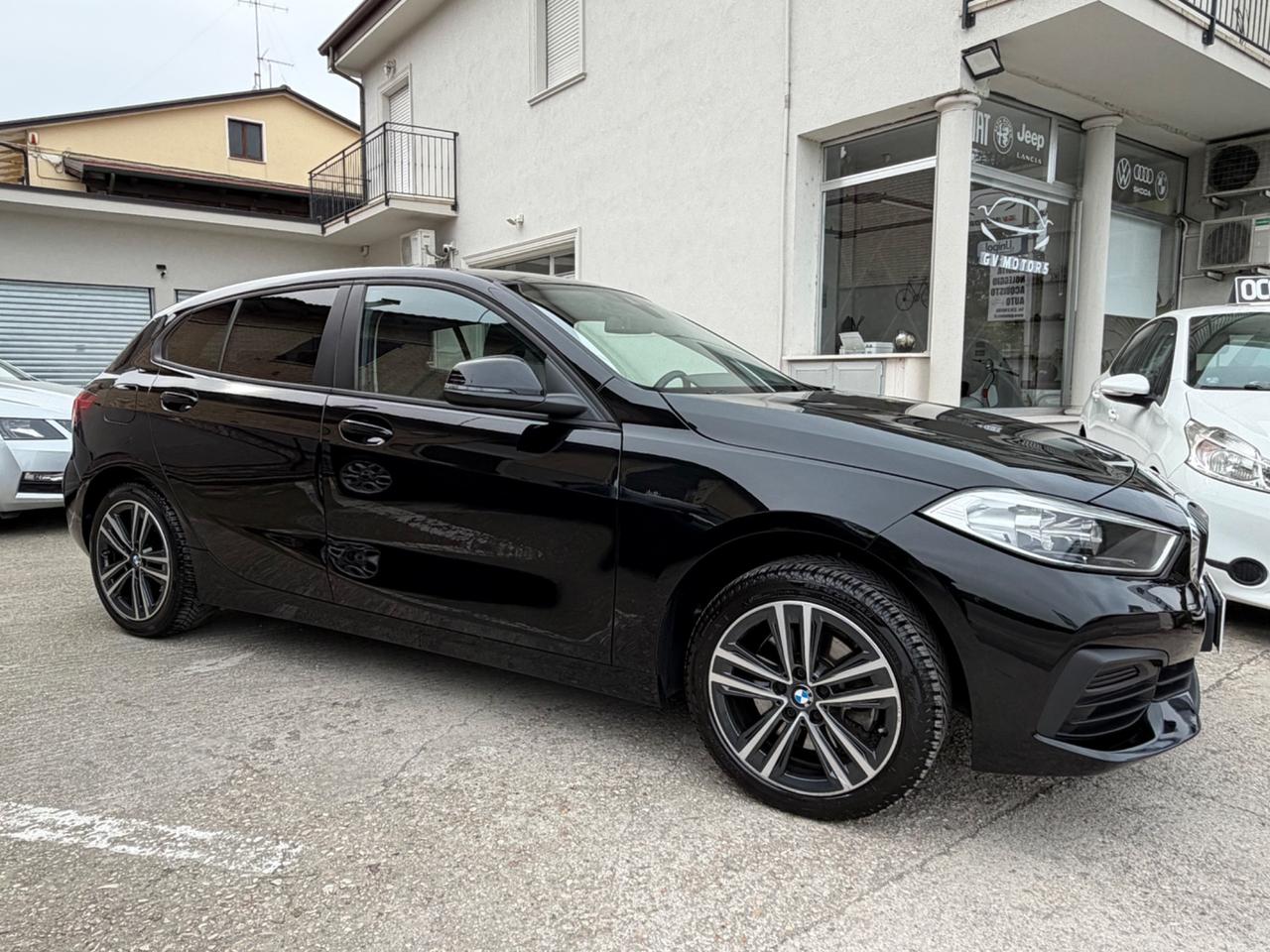 Bmw 118i 5p. Sport F40