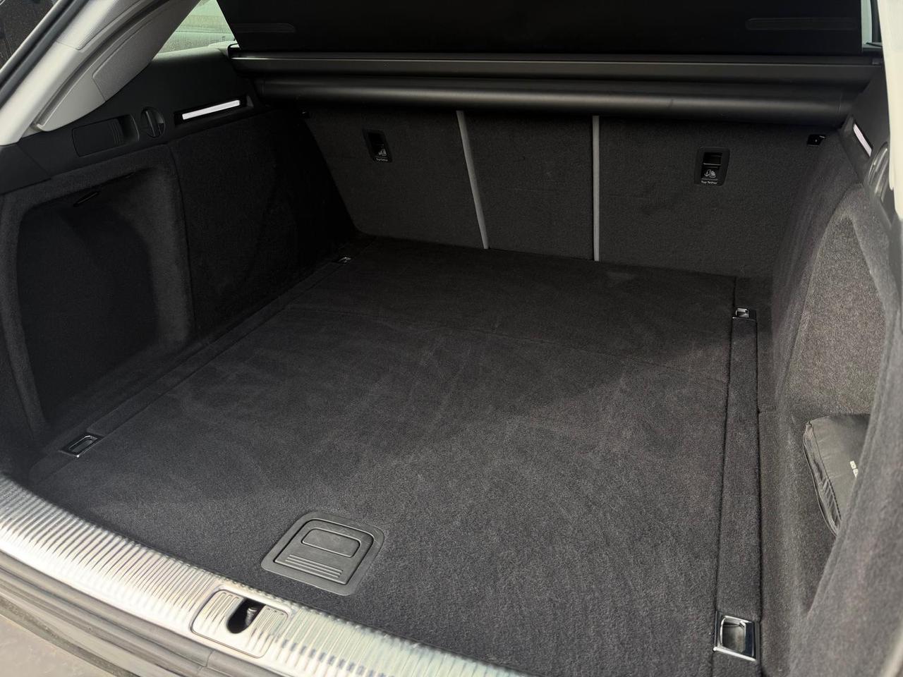 Audi A4 Avant 30 TDI/136 CV S tronic Business Advanced