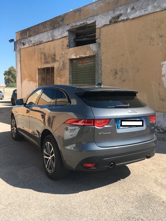 Jaguar F-Pace 2.0 D 240 CV AWD aut. R-Sport