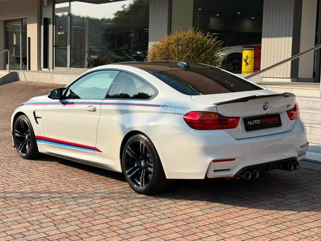 BMW M4 Coupé | M PERFOMANCE | FULL CARBON SPEC