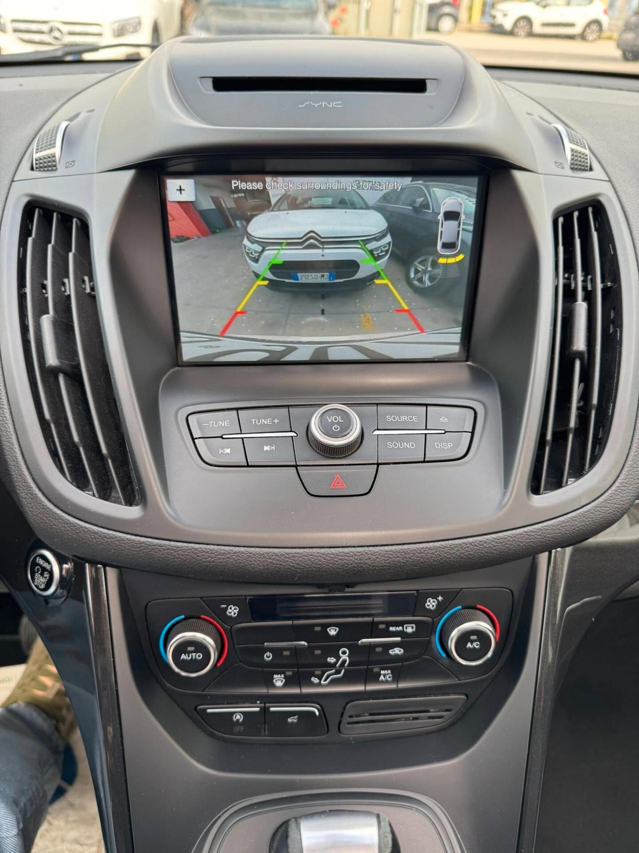 Ford Kuga 2.0 TDCI 150 CV S&S 4WD Powershift Titanium TETTO APRIBILE