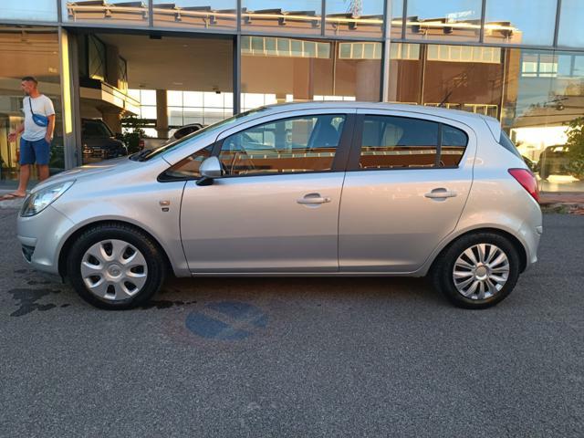 OPEL Corsa 1.2 5 porte Club