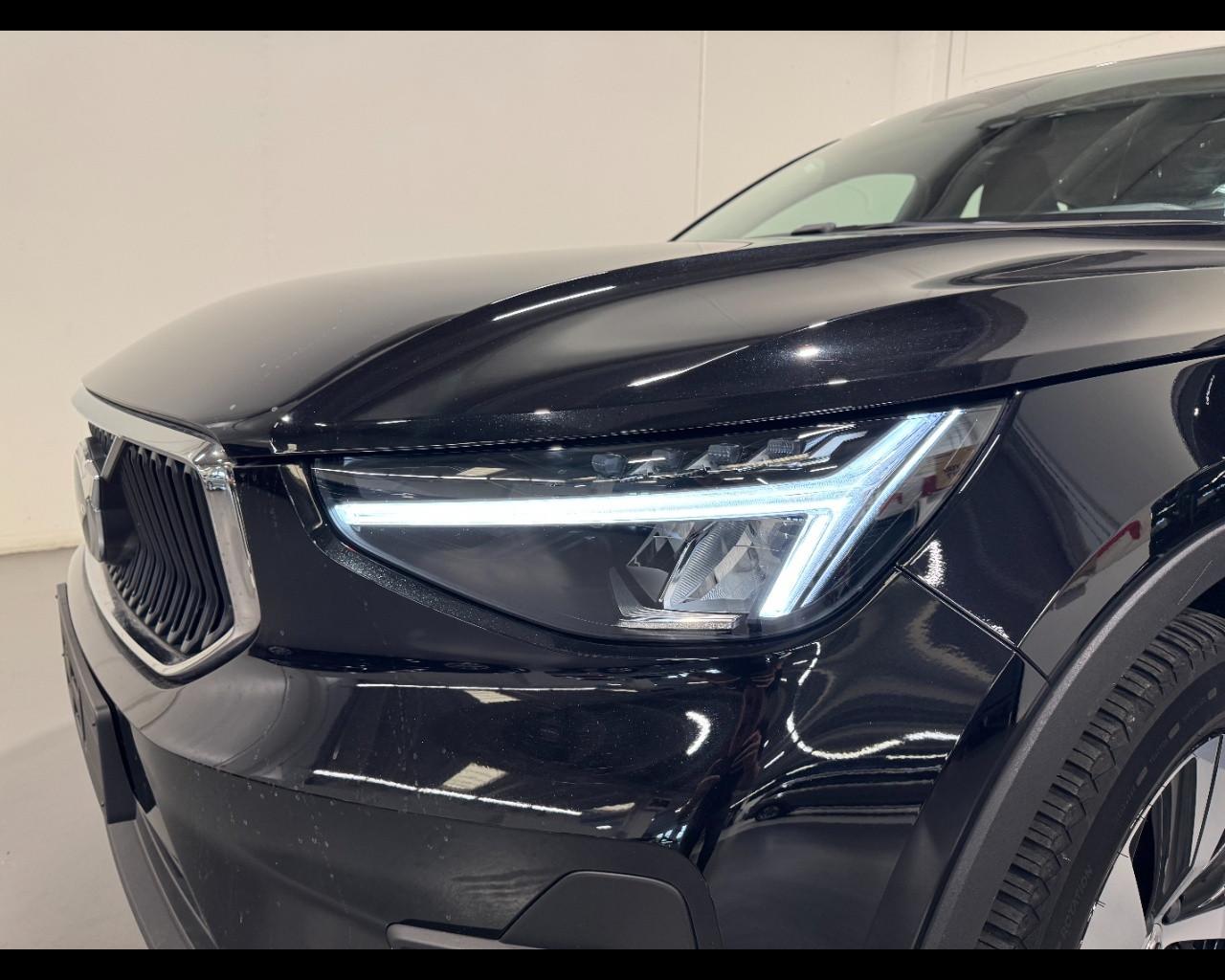 VOLVO XC40 CORE B3 AUTO