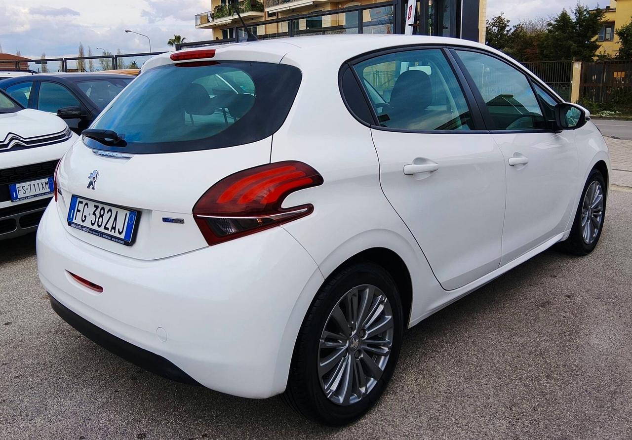 Peugeot 208 100K KM EURO 6 UNIPRO