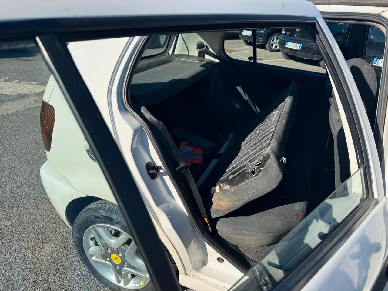 Volkswagen Polo 1.0 benzina 50cv 5P 1998