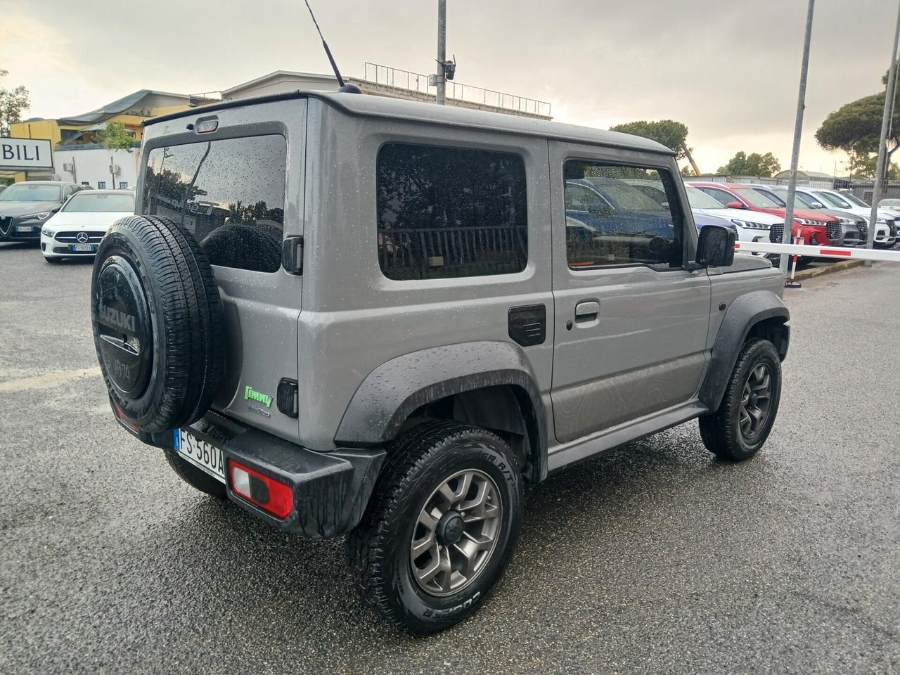 Suzuki Jimny 1.5 5MT Top