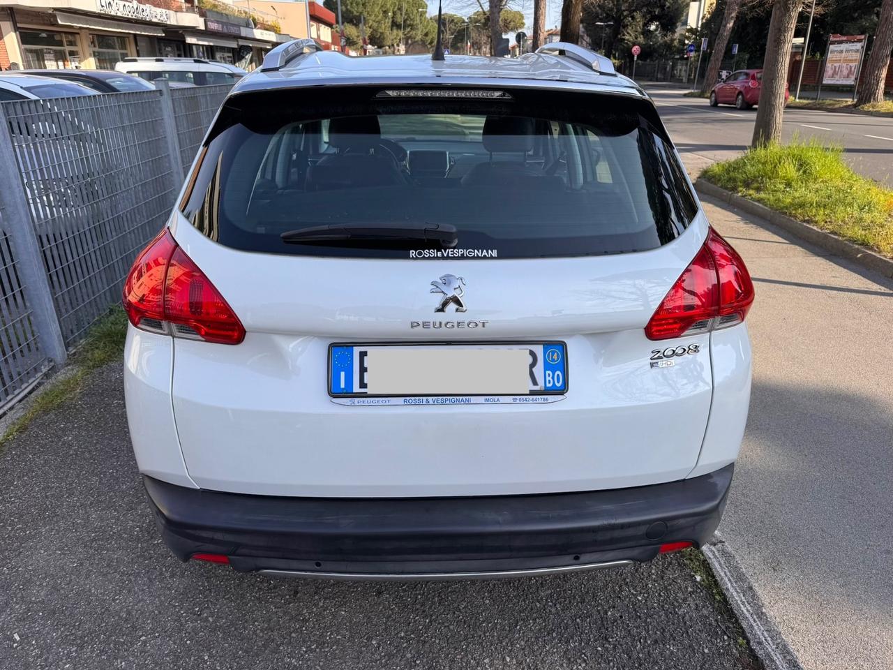 Peugeot 2008 1.6 e-HDi 115 CV neopaten garanzia 12 mesi