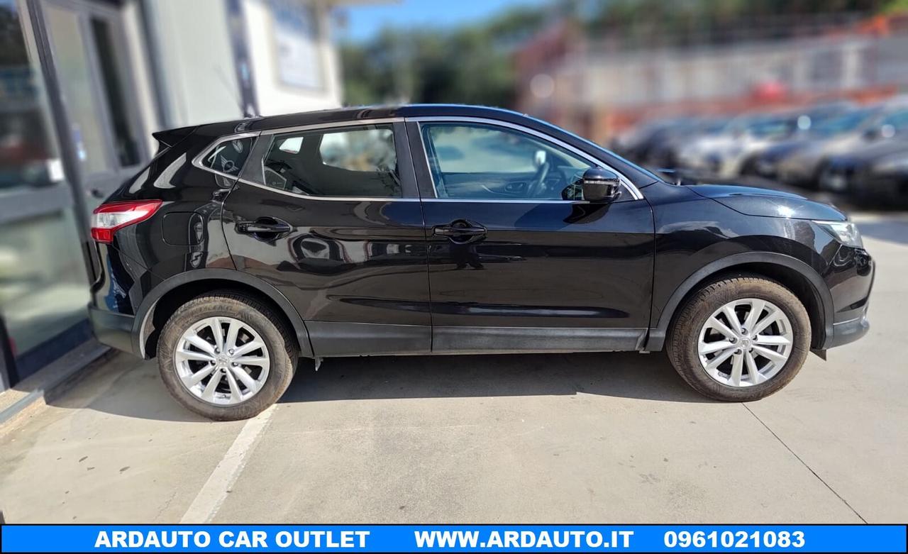 Nissan Qashqai 1.5 D Visia 115 cv