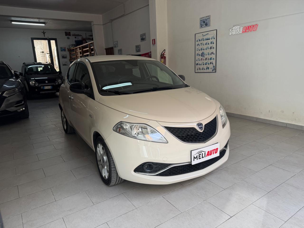 Lancia Ypsilon 1.2 Benzina Opening Edition
