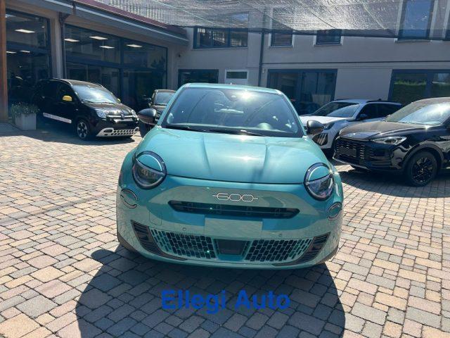 FIAT 600 Hybrid 110 CV DCT MHEV PACK COMFORT KM0