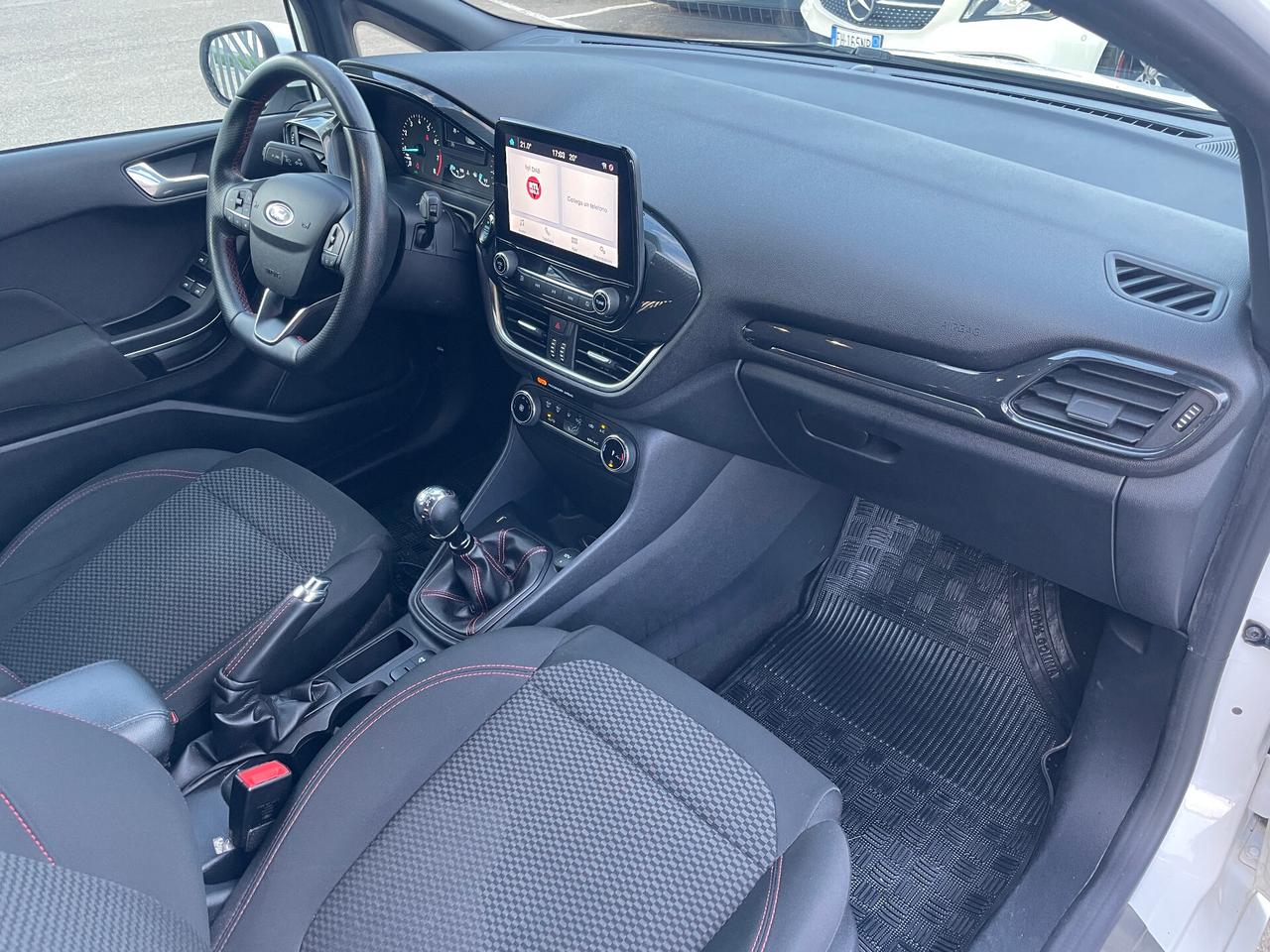 Ford Fiesta 1.0 Ecoboost Hybrid 125 CV 5 porte ST-Line