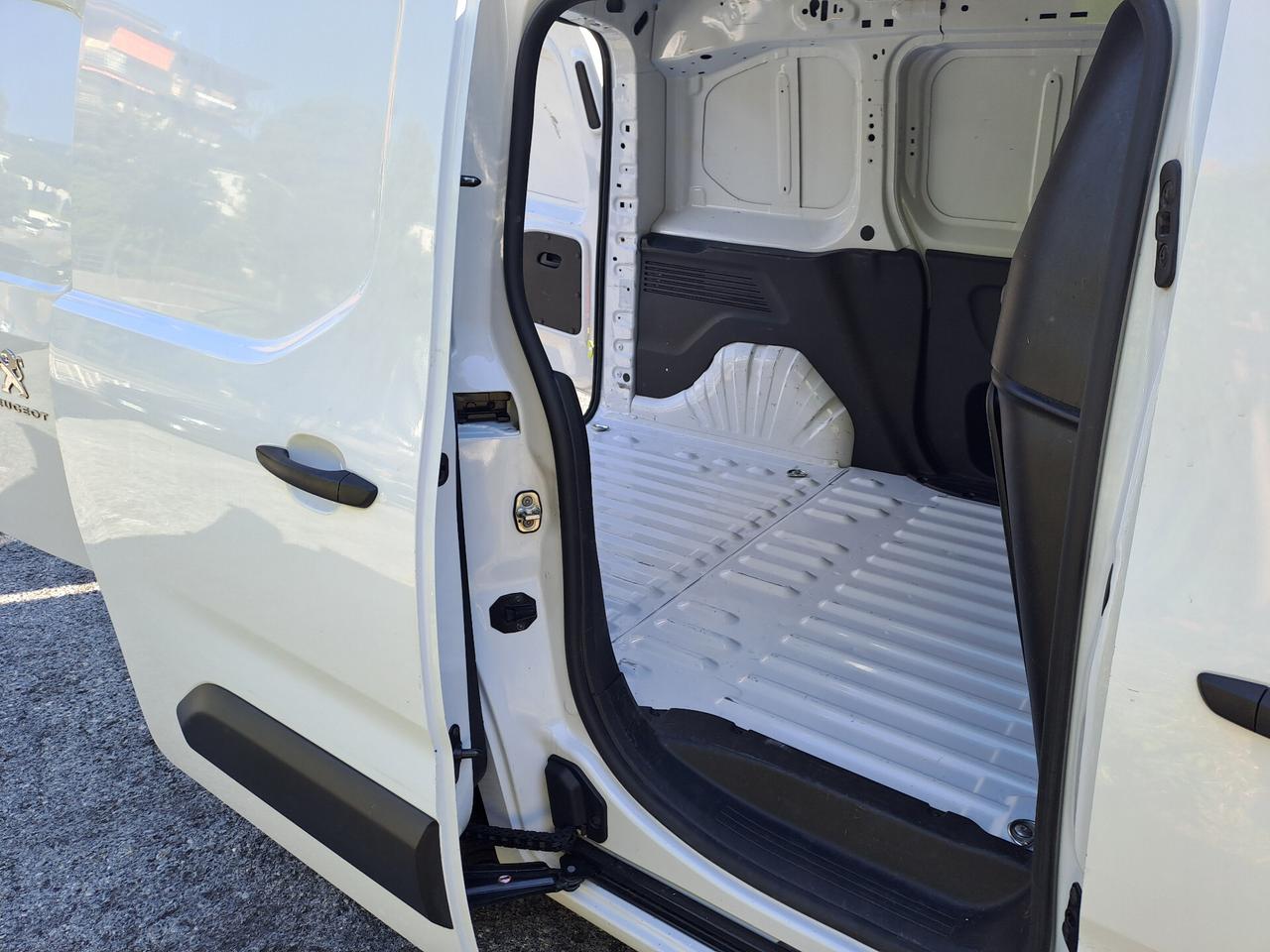 Peugeot Partner 1.5 BlueHDi 100cv PC Premium