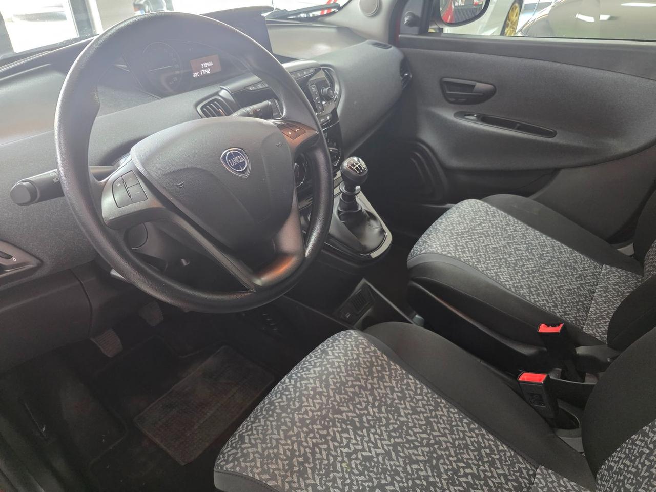 Lancia Ypsilon Silver 1.0 HYBRID #11884