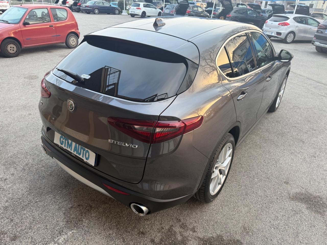 Alfa Romeo Stelvio 2.2 Turbodiesel 210 CV Q4