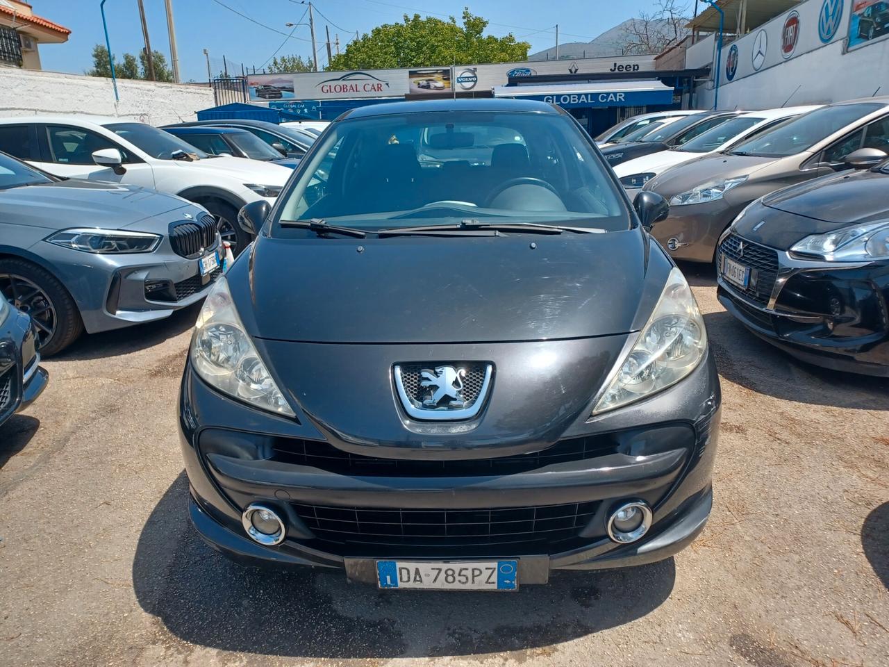 Peugeot 207 1.4 88CV 3p. ONE Line