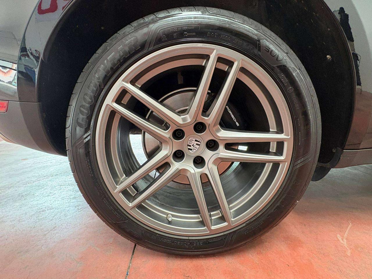 PORSCHE MACAN 4X4CAMBIO AUT. Benz.2000 CV 252 Km 121.000 garanzia 12 mesi