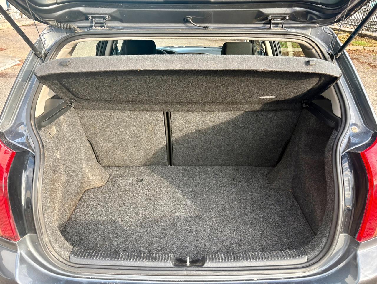 Toyota Corolla 1.4 D-4D M-MT 5 porte Sol ESP