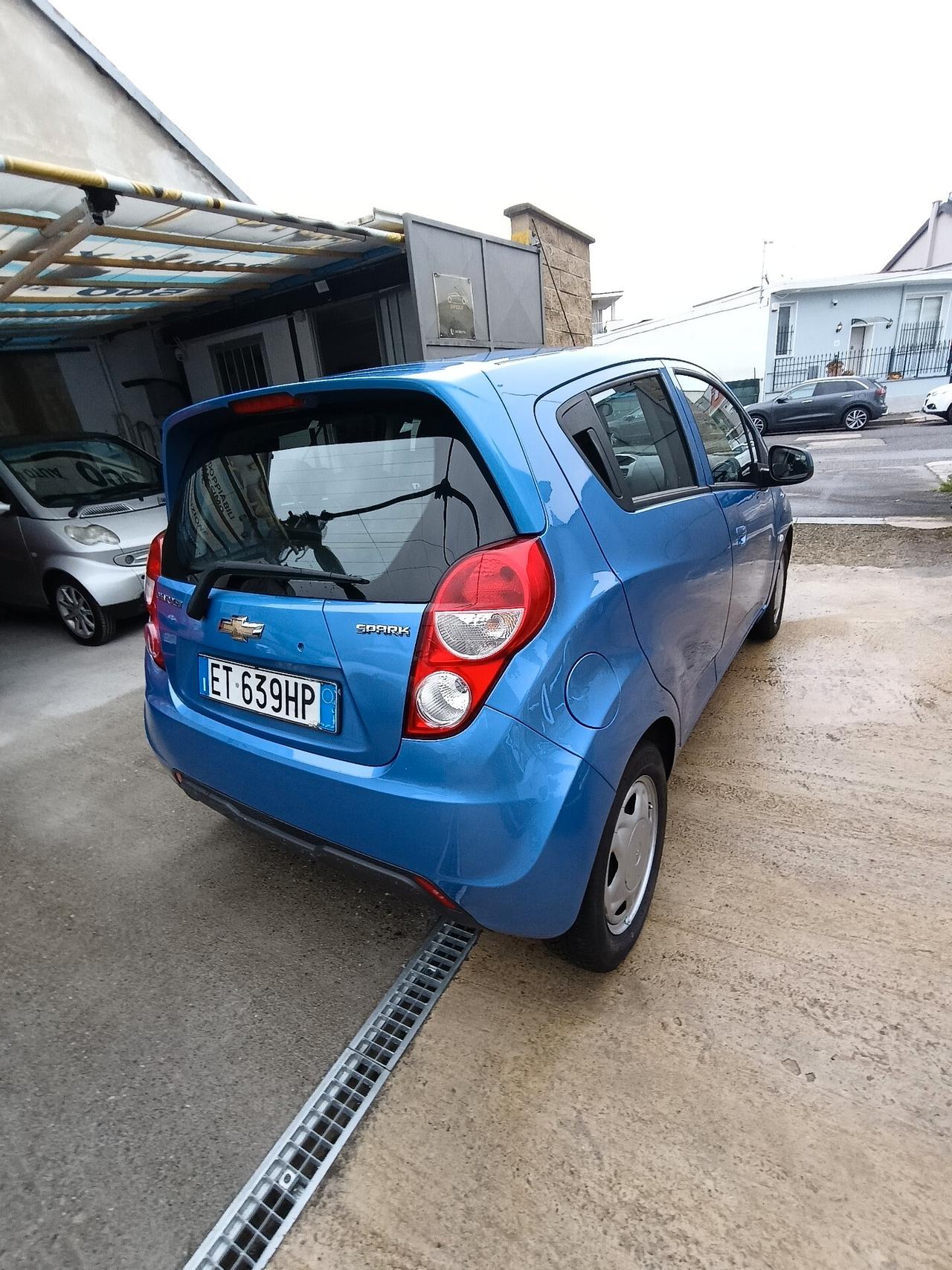 Chevrolet Spark 1.0 LT