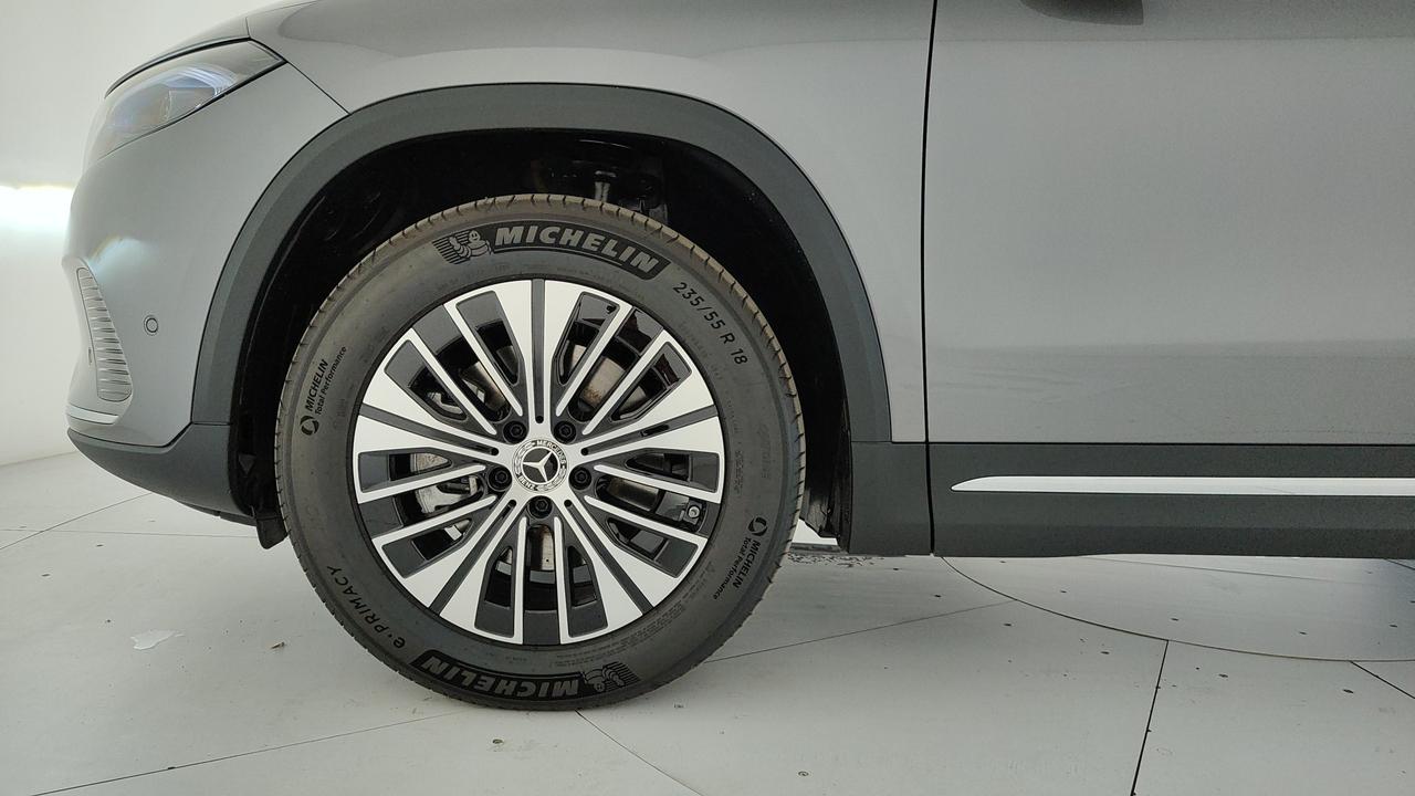 Mercedes-Benz EQA 300 4MATIC