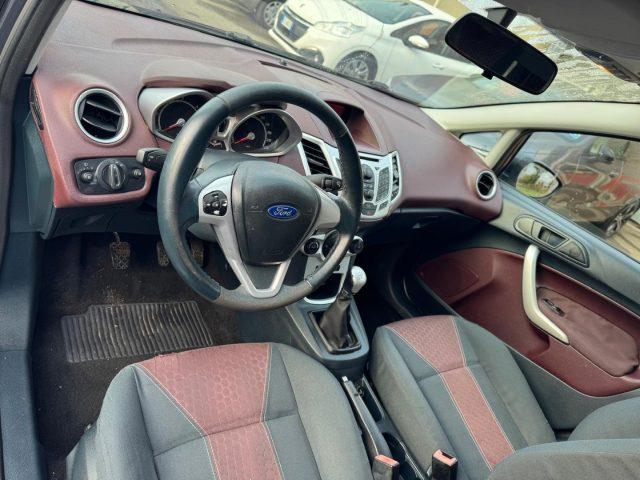 FORD Fiesta + 1.4 TDCi 68CV 5 porte