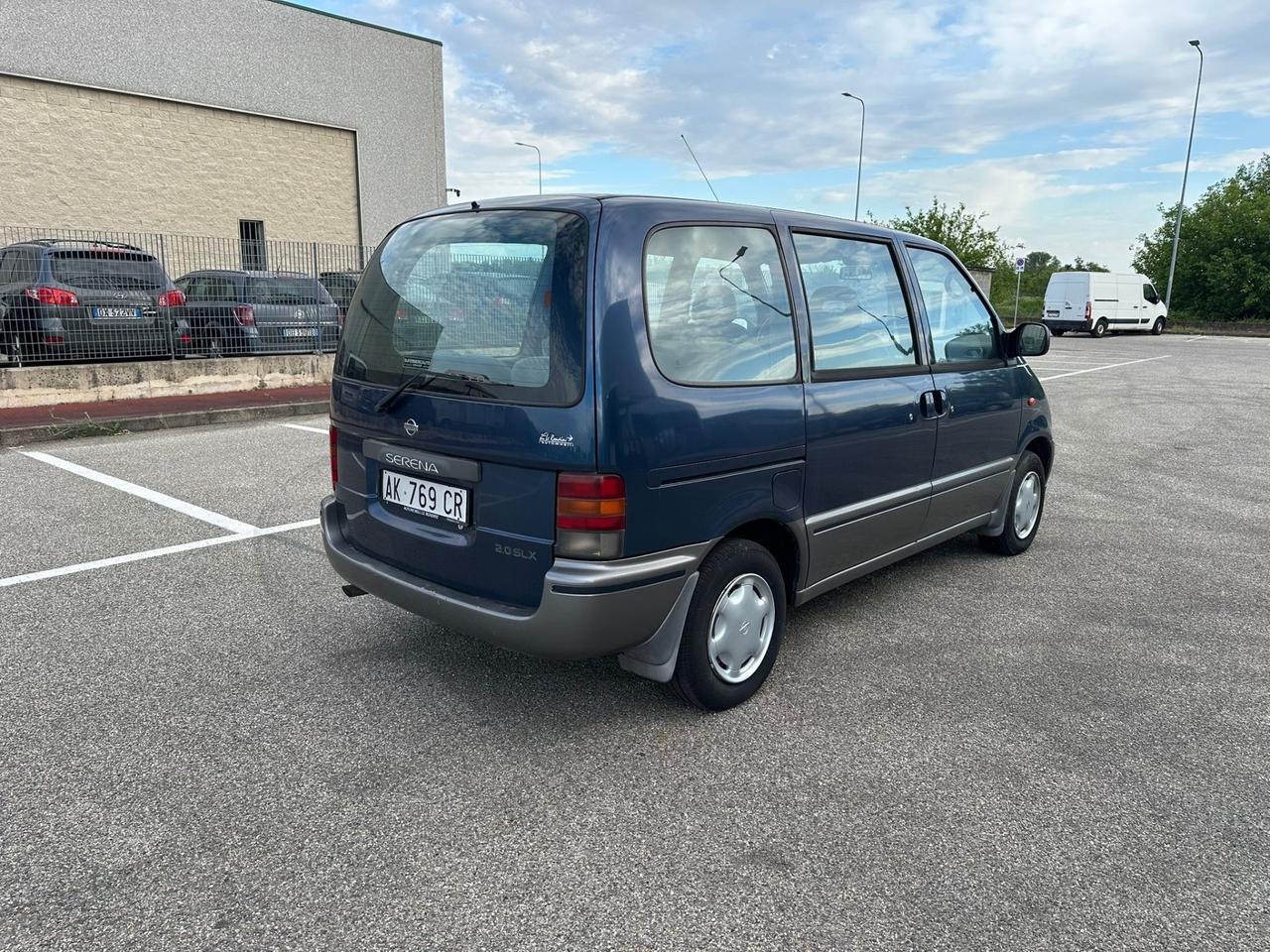 Nissan Serena 1.6i 16V cat 5 porte SLX
