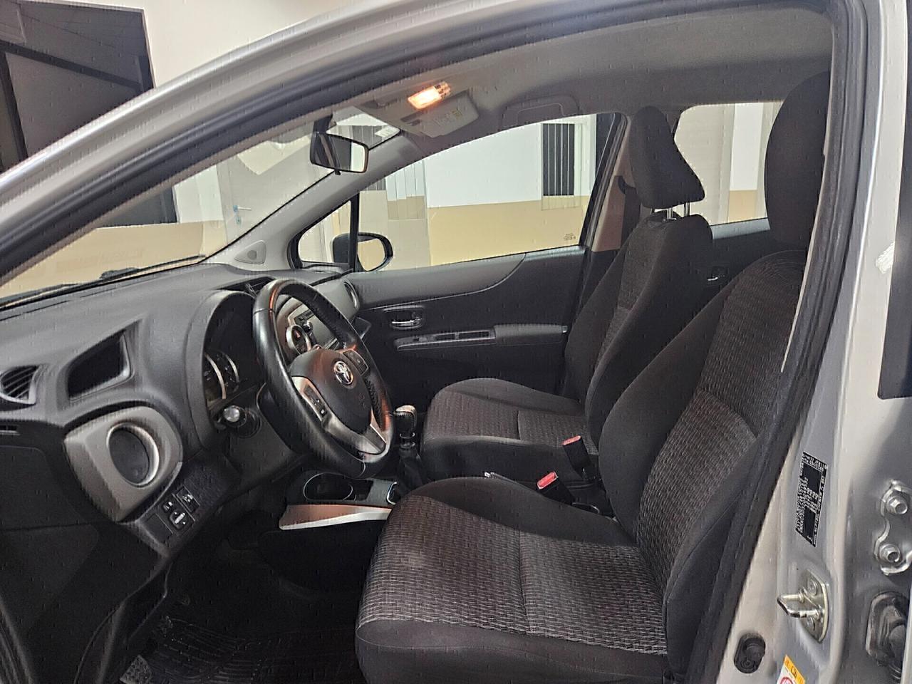 Toyota Yaris 1.4 D-4D 5 porte Lounge