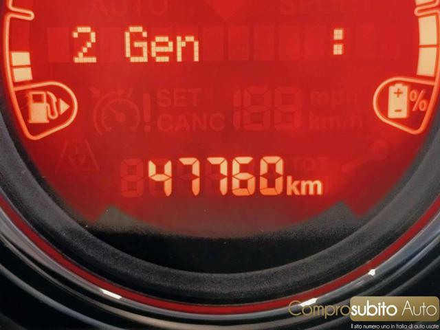 FIAT 500 1.0 Hybrid Red