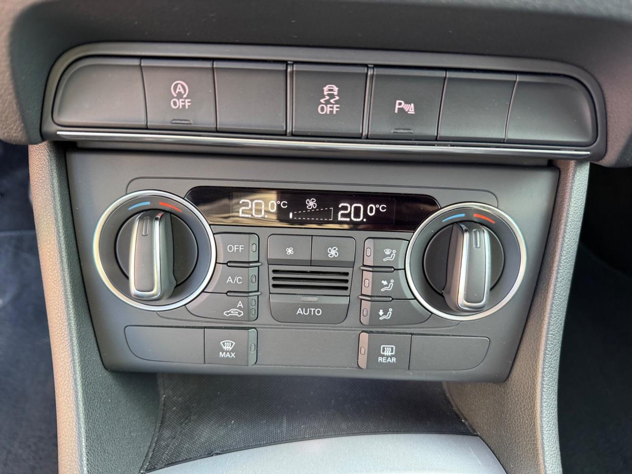 Audi Q3 2.0 TDI 120 CV Sport