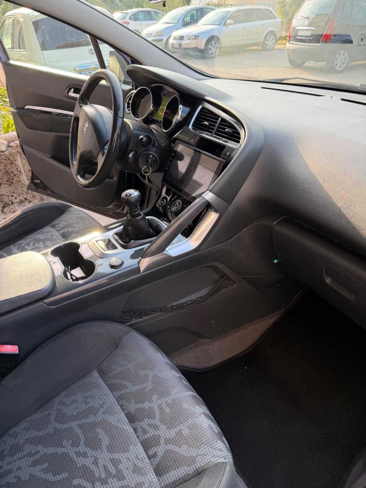 Peugeot 3008 1.6 HDi 112CV Business