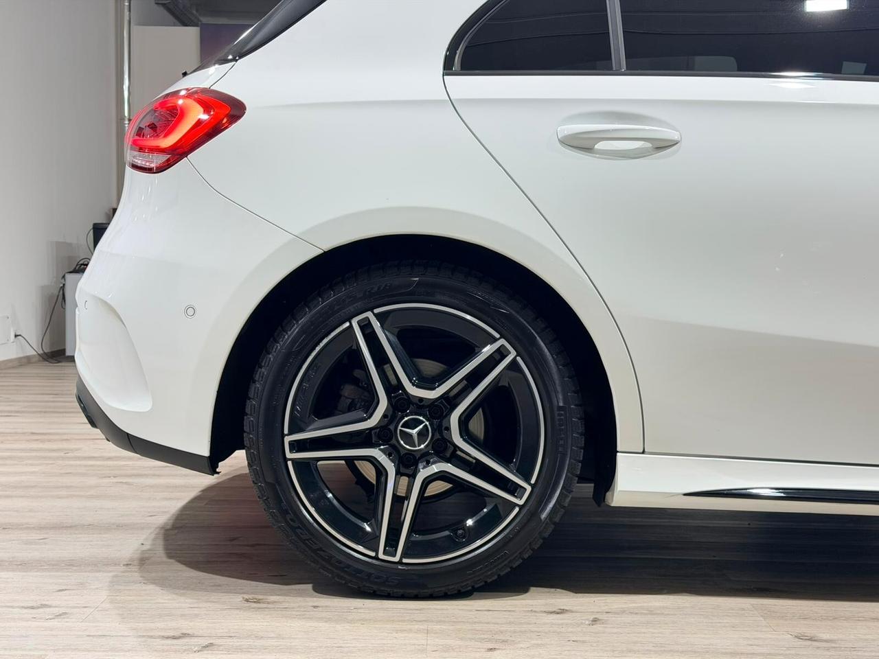 MERCEDES A200 D AUTO PREMIUM AMG LINE 2.0 150CV