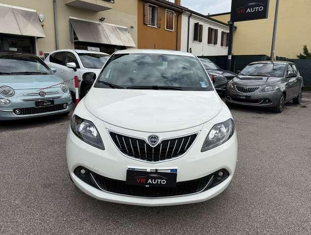 Lancia Ypsilon HYBRID 1.0 70 CV S&S PLATINO/NEOPATENT/PROMO FIN