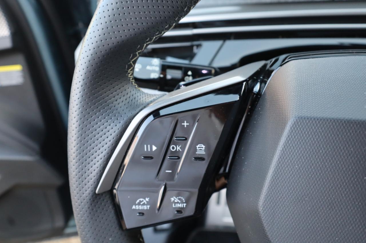 PEUGEOT Nuova 3008 1.2cc Hybrid 145cv E-DCS6 GT