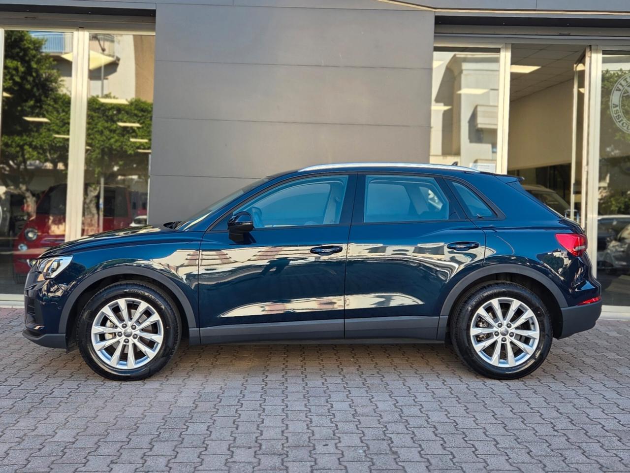 Audi Q3 35 TDI S tronic 150 cv Business