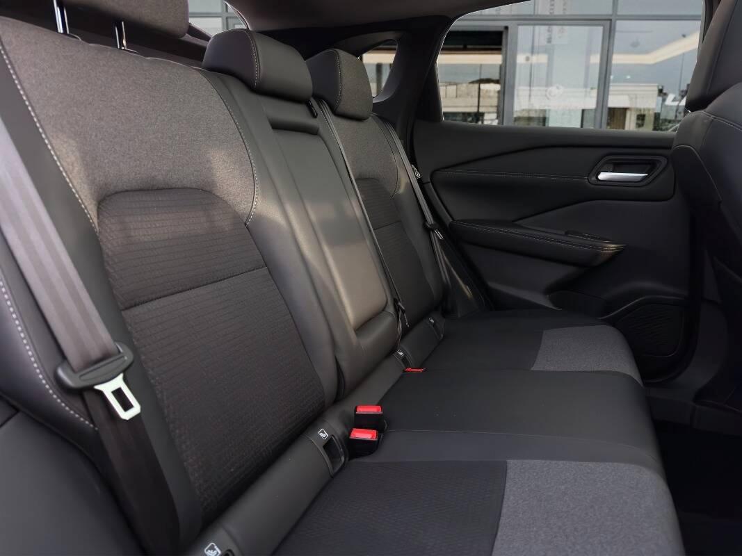 Nissan Qashqai 1.3 mhev N-Connecta 158cv Con Tetto Panoramico