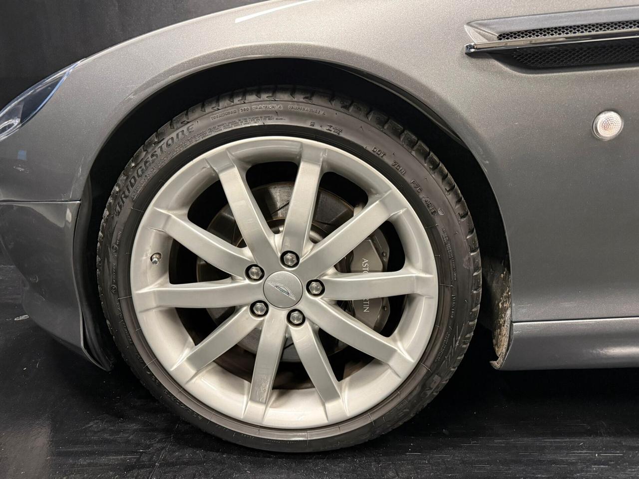 Aston Martin DB9 Coupé ASI