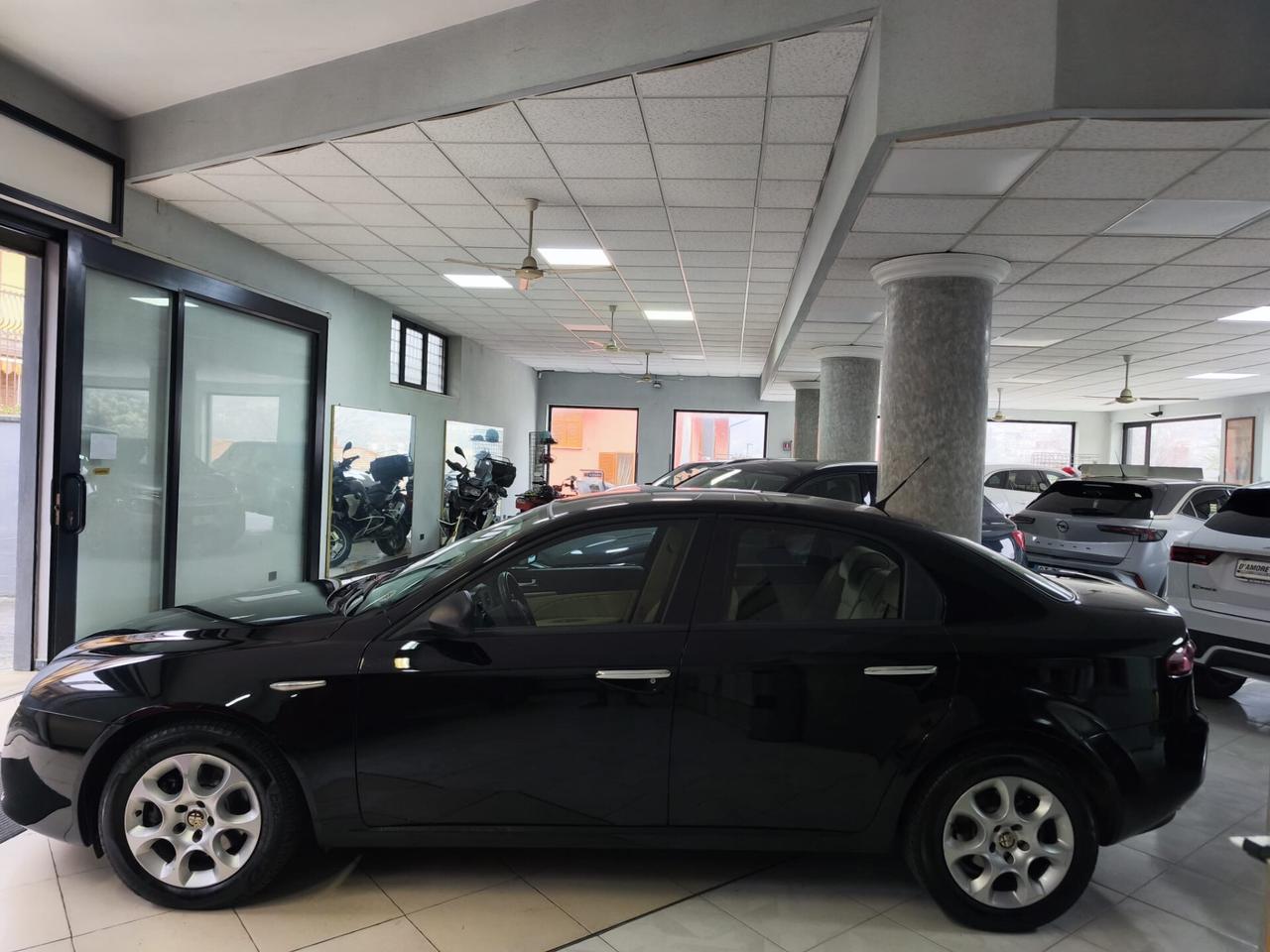 Alfa Romeo 159 1.9 JTDm Distinctive