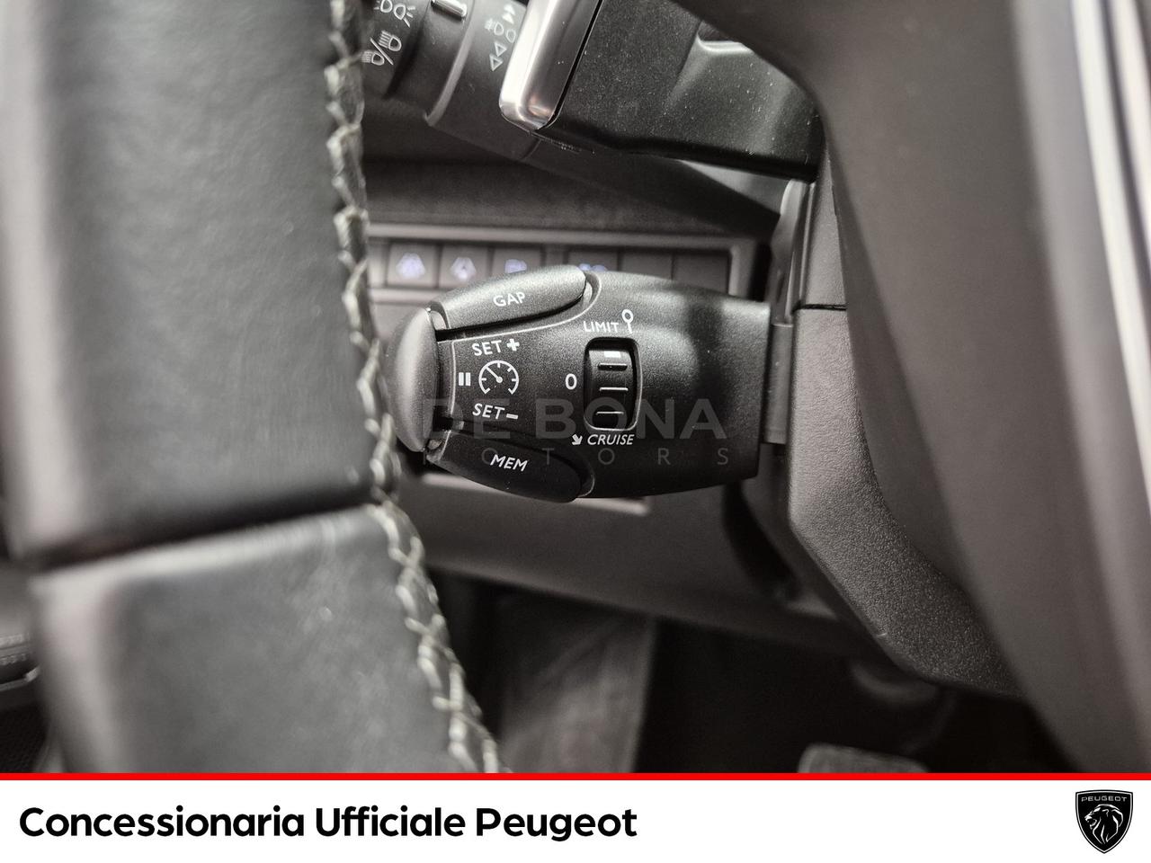 Peugeot 3008 1.6 hybrid phev allure 225cv e-eat8