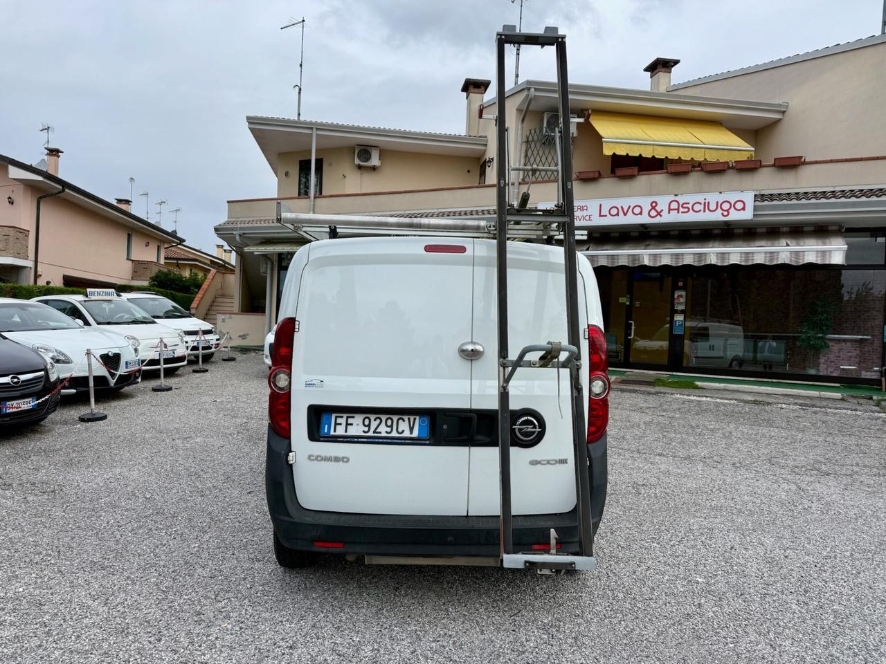 Opel Combo 1.4 Turbo EcoM Ok NEOPATENTATI