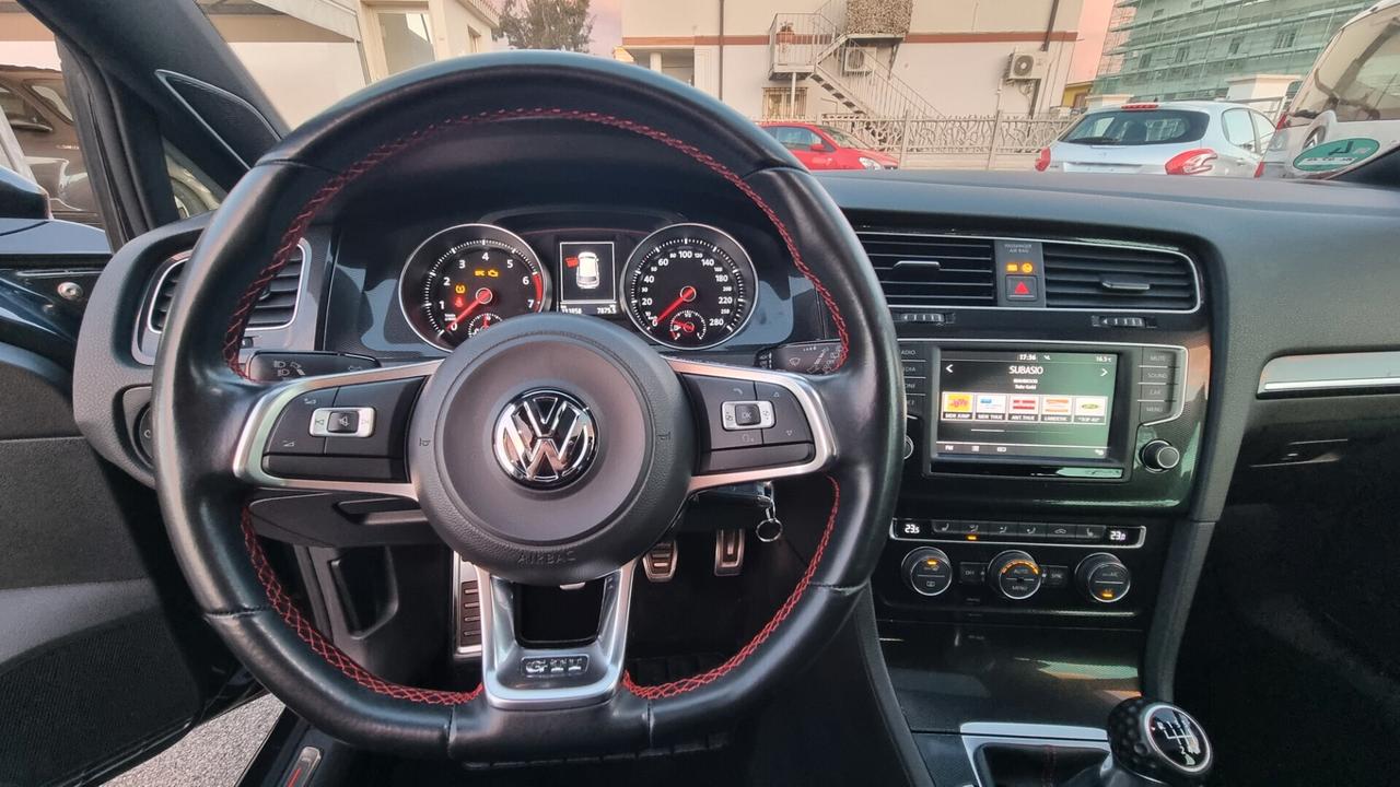 Volkswagen Golf GTI Golf GTI Performance 2.0 TSI 5p. BlueMotion Technology